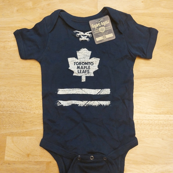 NHL Toronto Maple Leafs Infant Creeper NWT - Picture 1 of 2